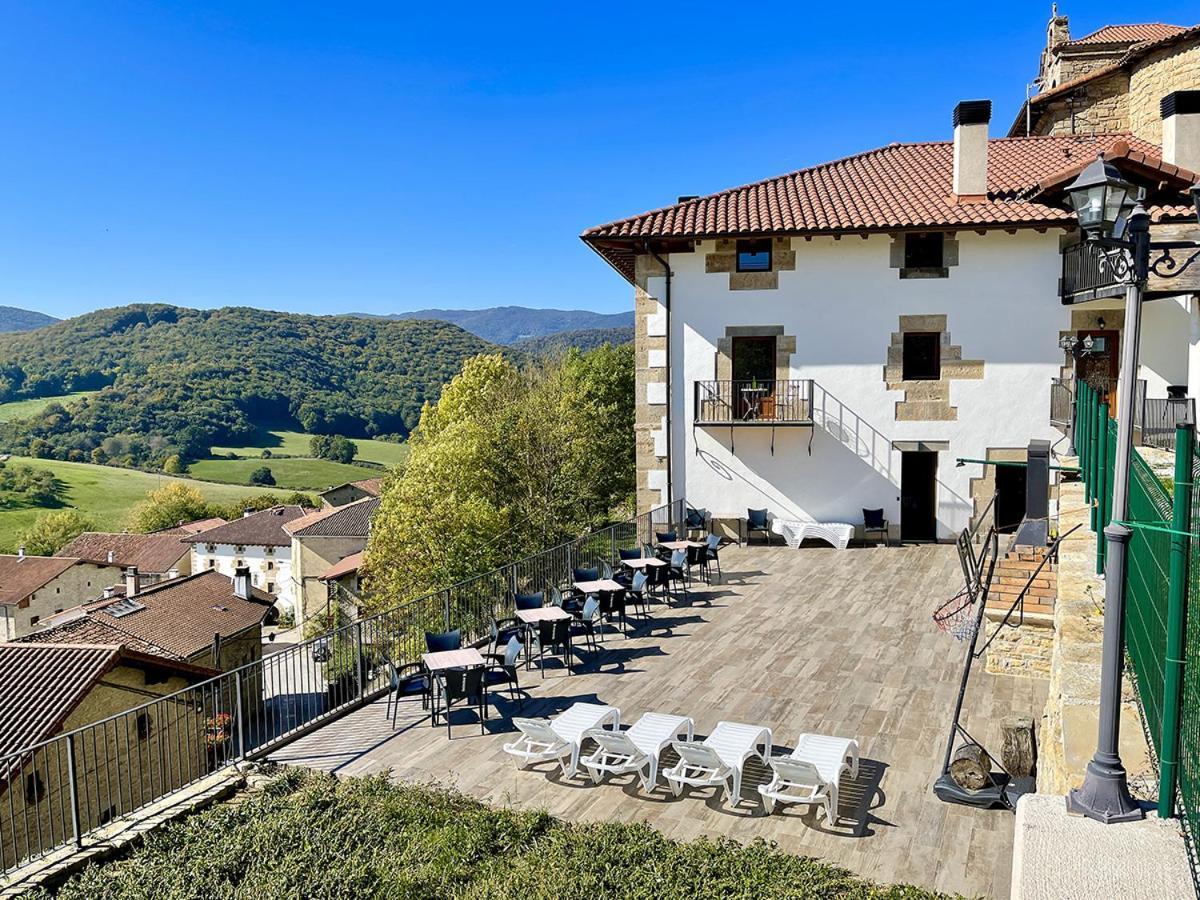 Palacio De Aralar Grande Familias Oskotz Exteriér fotografie